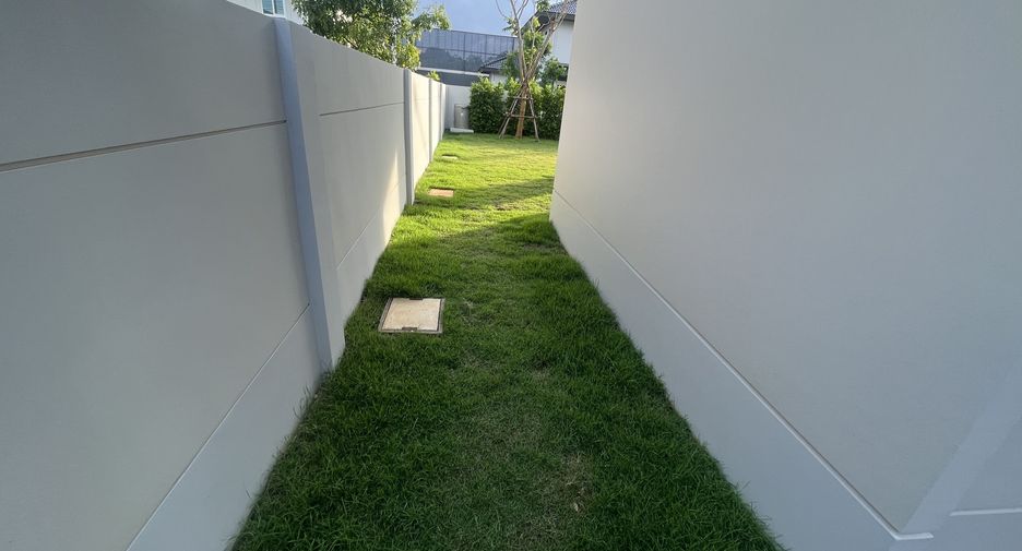 Haus zur Miete mit 4 Zimmer in Mueang Phuket, Phuket