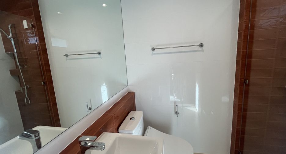 Haus zur Miete mit 4 Zimmer in Mueang Phuket, Phuket