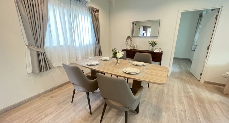 Haus zur Miete mit 4 Zimmer in Mueang Phuket, Phuket