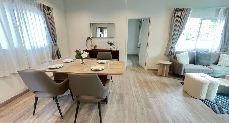 Haus zur Miete mit 4 Zimmer in Mueang Phuket, Phuket