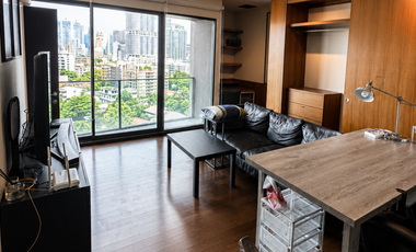 For sale 1 bed condo in Khlong Toei, Bangkok