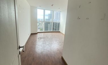 For sale 2 bedrooms condo in Bang Kapi, Bangkok