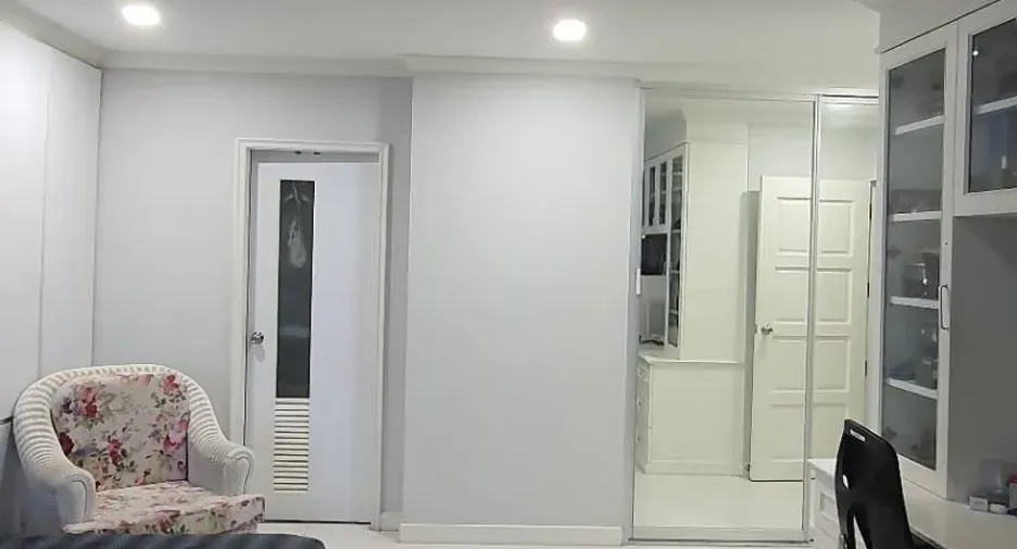 For sale 3 bedrooms condo in Suan Luang, Bangkok