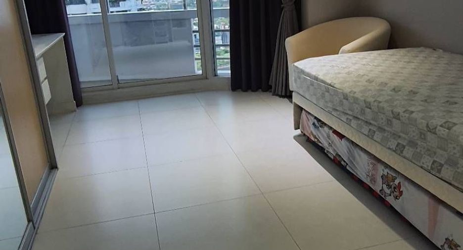 For sale 3 bedrooms condo in Suan Luang, Bangkok