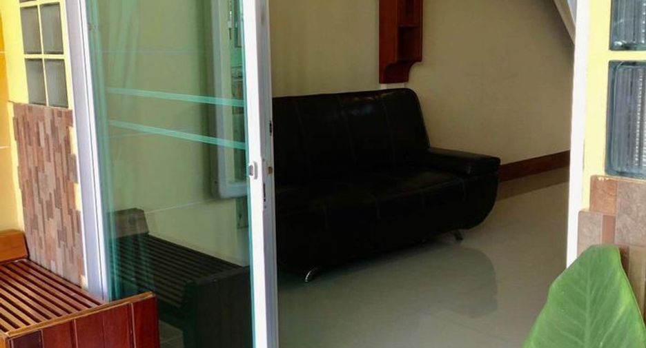 For rent 2 bedrooms townhouse in Bang Na, Bangkok