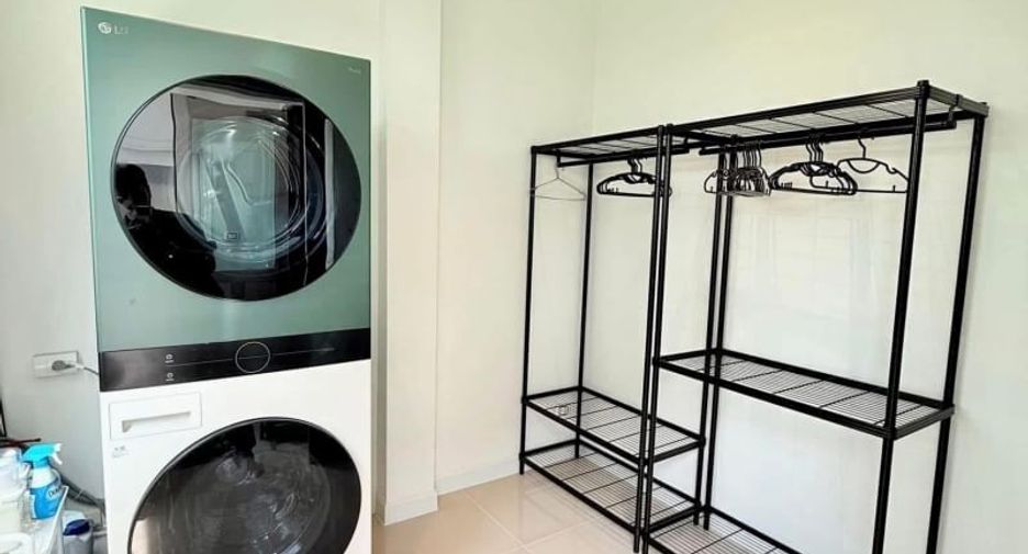 For rent 4 bedrooms house in Lat Krabang, Bangkok