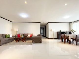 Apartamento en alquiler de 3 habitaciones en Watthana, Bangkok