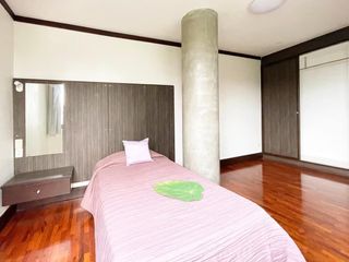 Apartamento en alquiler de 3 habitaciones en Watthana, Bangkok