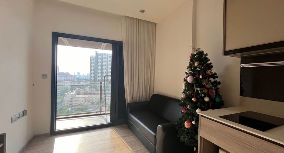 For rent 1 bed condo in Phaya Thai, Bangkok