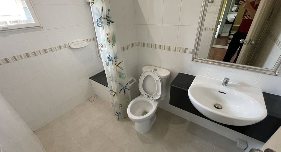 Аренда 4 спальни дом в Пращет, Бангкок