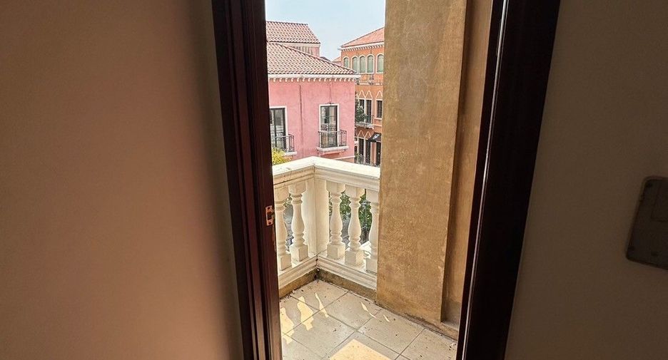 For sale office in Bang Khen, Bangkok