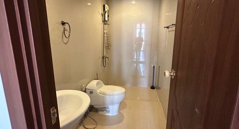 For sale office in Bang Khen, Bangkok
