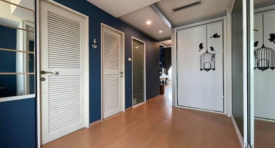 For sale 3 bedrooms townhouse in Wang Thonglang, Bangkok