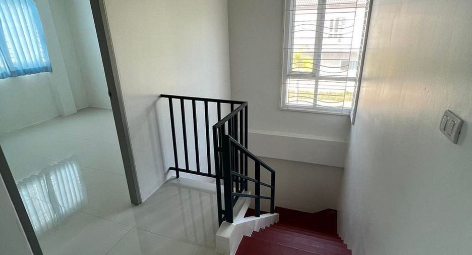 À louer 3 chambres maison à Mueang Phuket, Phuket