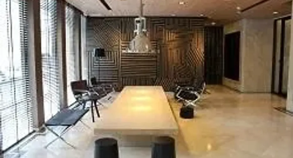 For sale and for rent studio condo in Khlong Toei, Bangkok