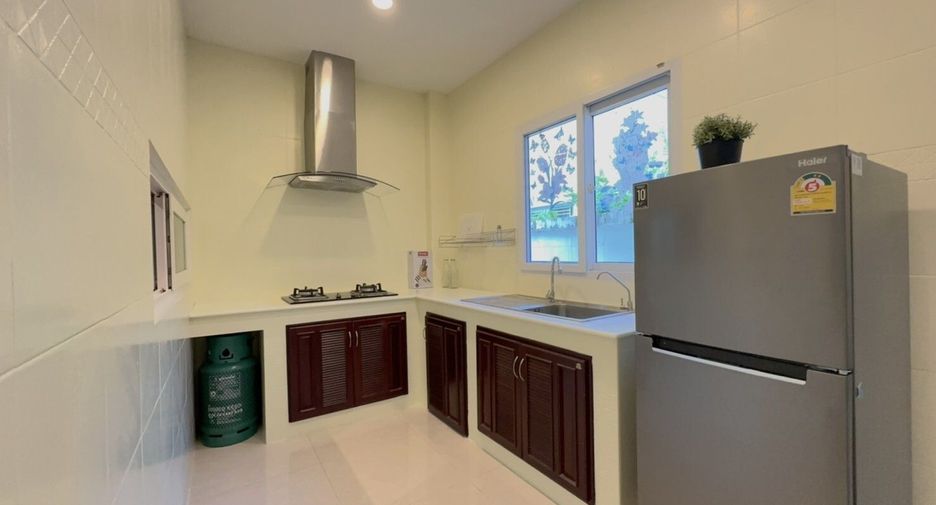 Haus zur Miete mit 4 Zimmer in Mueang Phuket, Phuket