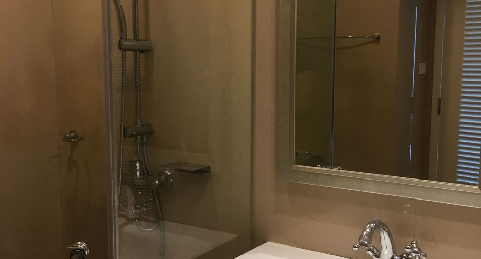 For sale and for rent 2 bedrooms condo in Watthana, Bangkok