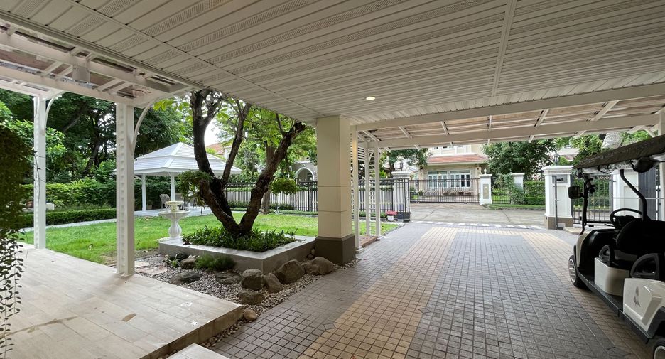 For sale 3 bedrooms house in Bueng Kum, Bangkok