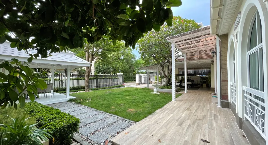 For sale 3 bedrooms house in Bueng Kum, Bangkok