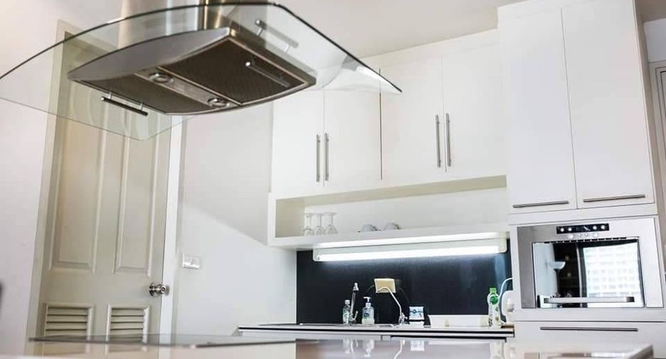 For sale and for rent 1 bed condo in Sathon, Bangkok