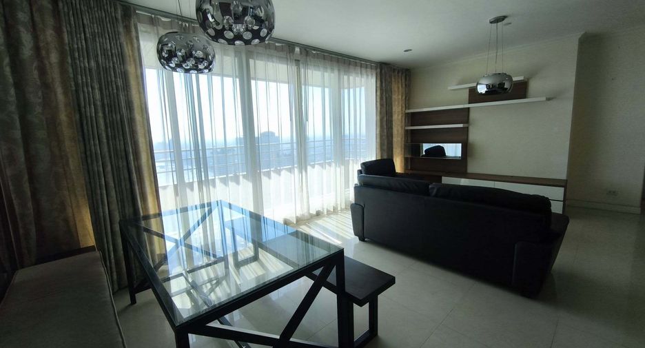 For rent 3 bedrooms condo in Bang Kho Laem, Bangkok