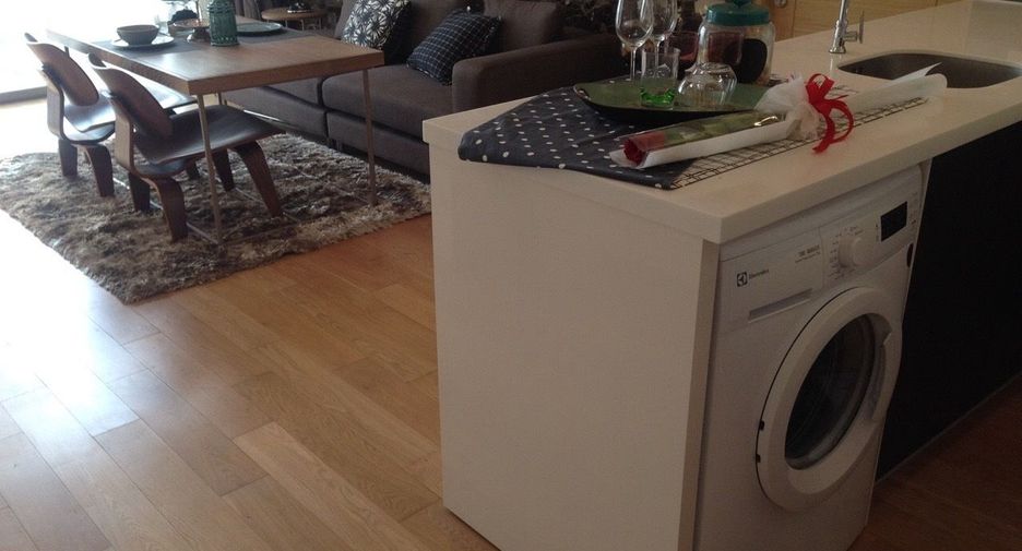 For rent 1 bed condo in Yan Nawa, Bangkok