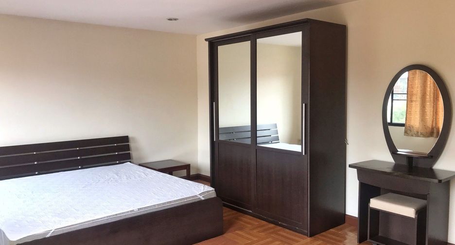 For rent 1 bed apartment in Khlong Toei, Bangkok