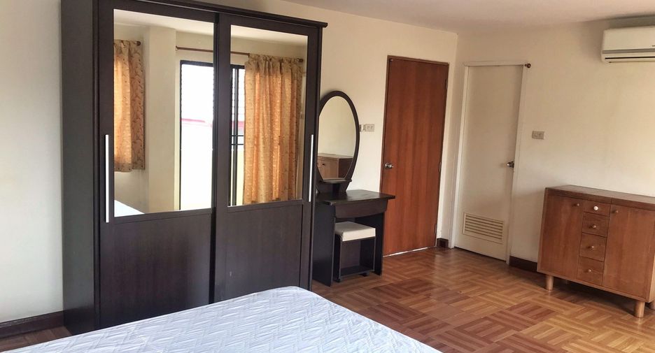 For rent 1 bed apartment in Khlong Toei, Bangkok