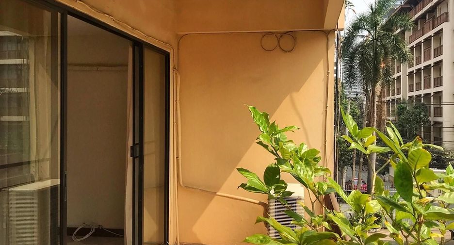 For rent 1 bed apartment in Khlong Toei, Bangkok