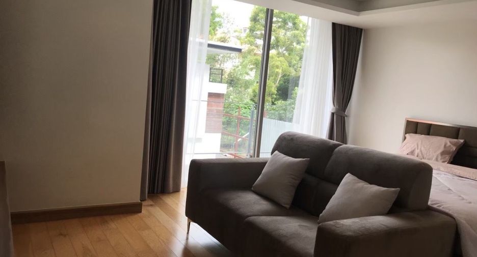 For sale and for rent 3 bedrooms condo in Watthana, Bangkok