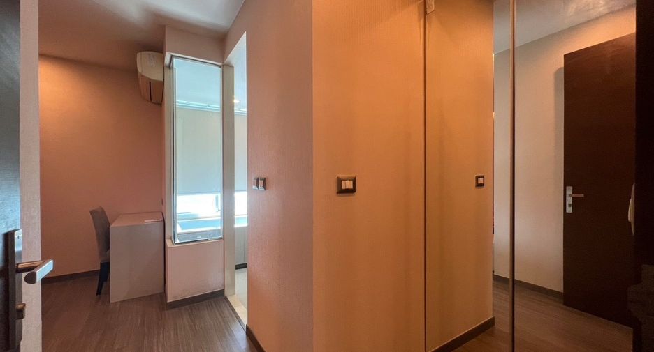 For sale and for rent 2 bedrooms condo in Watthana, Bangkok