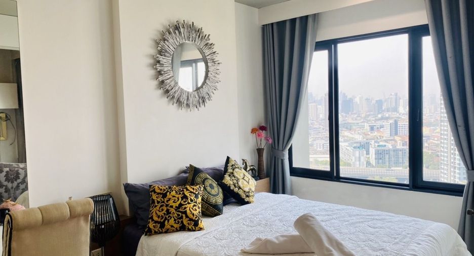For rent 1 bed condo in Watthana, Bangkok