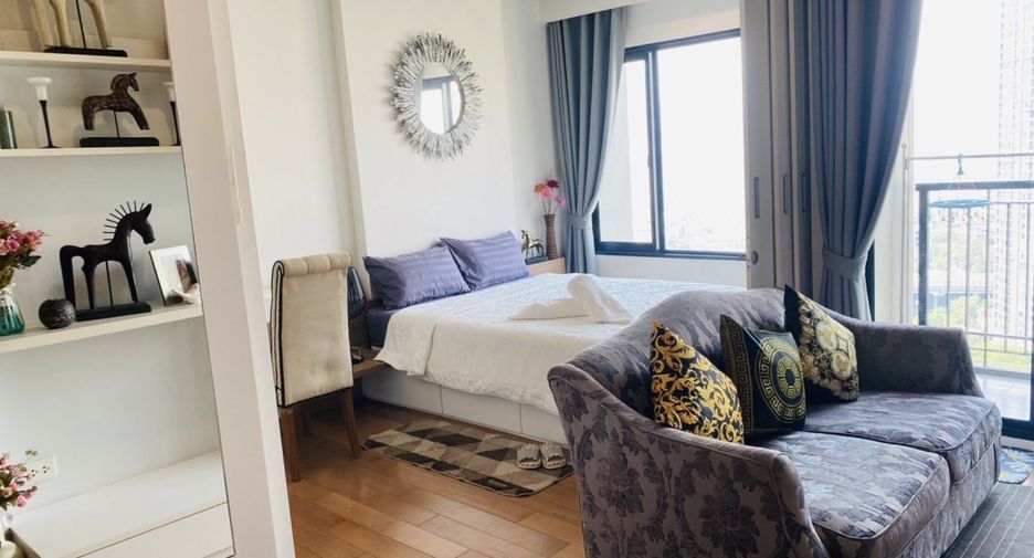For rent 1 bed condo in Watthana, Bangkok