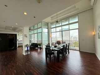 For rent 4 bedrooms condo in Sathon, Bangkok