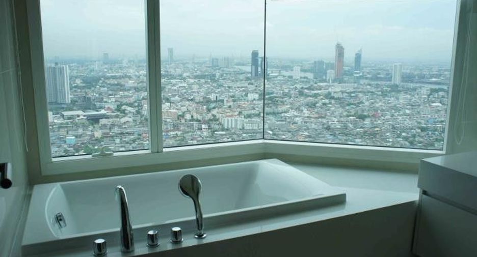 For sale 3 bedrooms condo in Bang Kho Laem, Bangkok