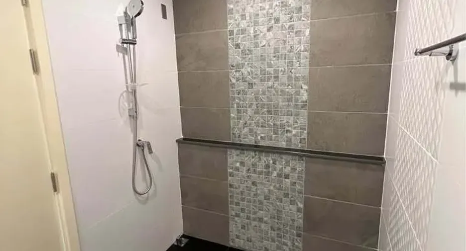 Gewerbefläche zur Miete mit 3 Zimmer in Bang Phli, Samut Prakan