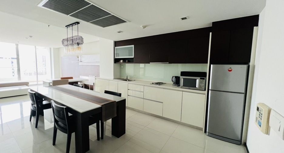 For rent 2 bedrooms condo in Sathon, Bangkok