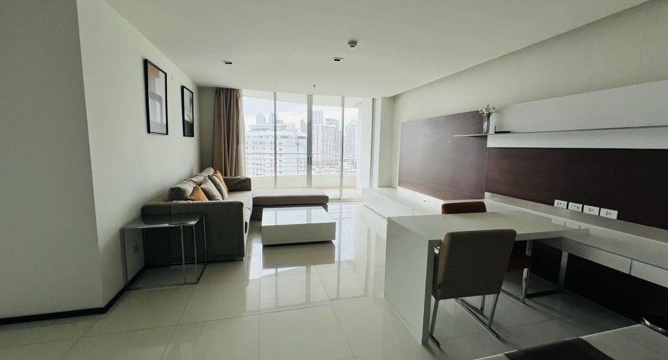 For rent 2 bedrooms condo in Sathon, Bangkok
