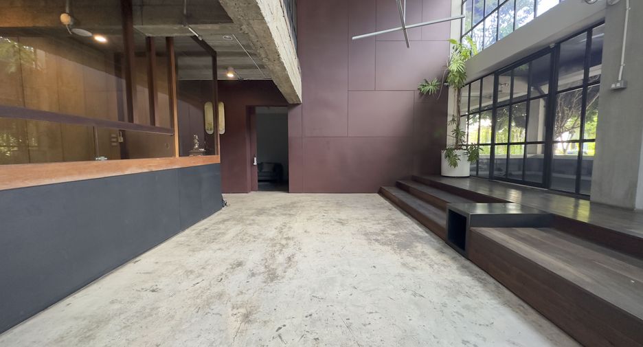 Продажа офис в Щанг Тхонгланг, Бангкок
