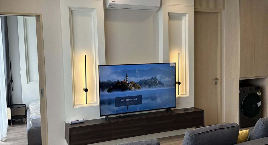 For rent 2 bedrooms condo in Watthana, Bangkok