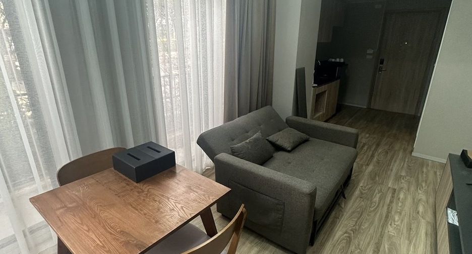 For sale 1 Beds condo in Sathon, Bangkok