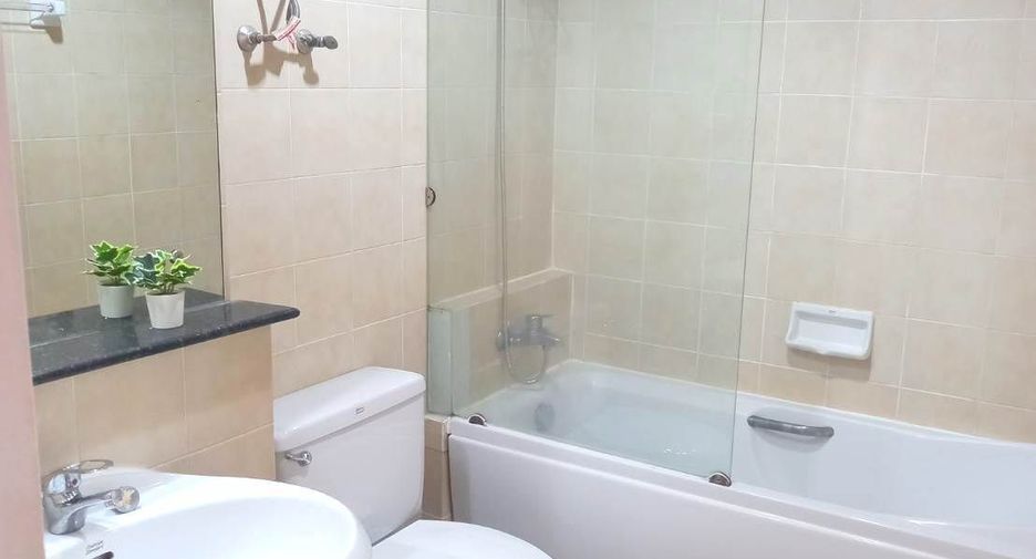 For rent 1 bed condo in Khlong Toei, Bangkok