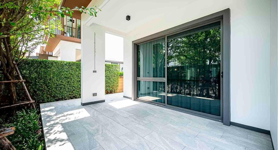Casa en venta de 4 habitaciones en Prawet, Bangkok