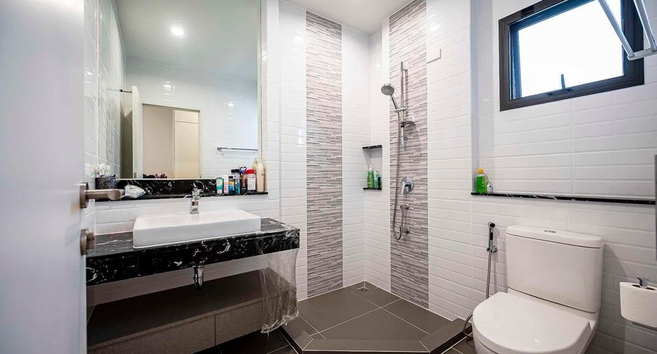 Casa en venta de 4 habitaciones en Prawet, Bangkok
