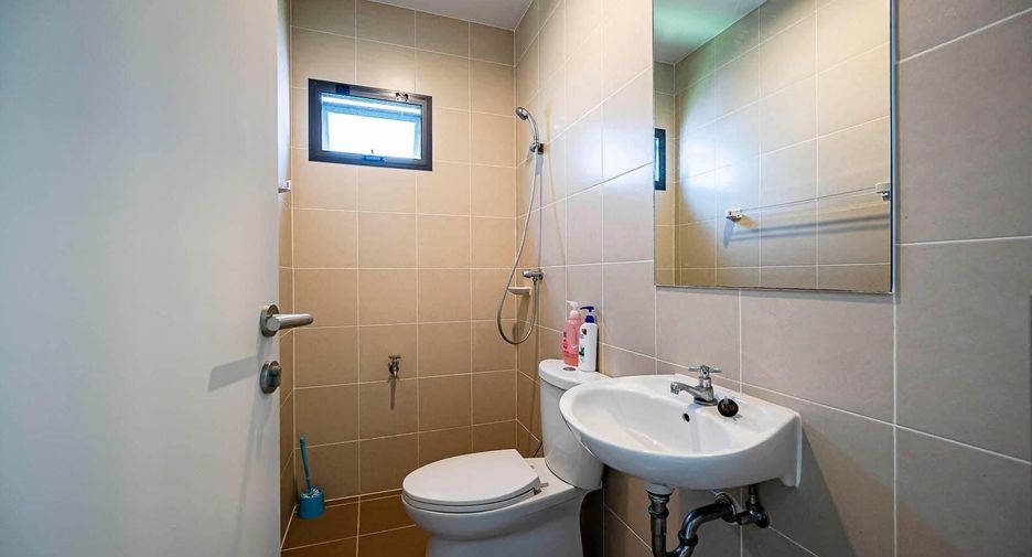 Casa en venta de 4 habitaciones en Prawet, Bangkok