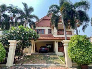 For rent 3 ベッドルーム house in Saphan Sung, Bangkok
