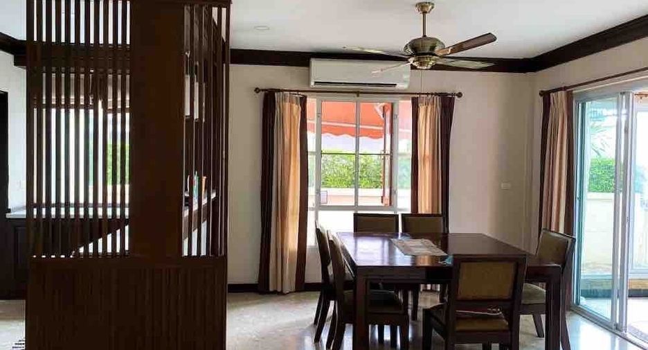For rent 3 bedrooms house in Saphan Sung, Bangkok