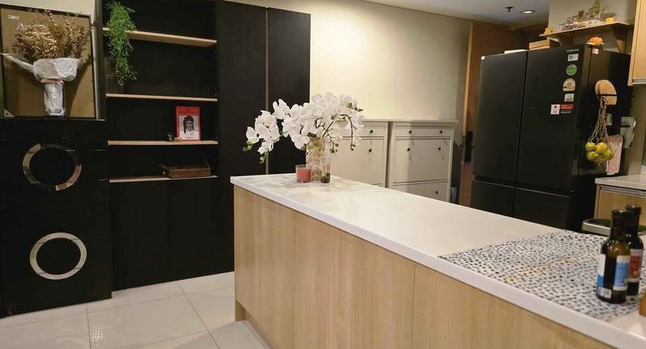 Condo en alquiler de 2 habitaciones en Watthana, Bangkok