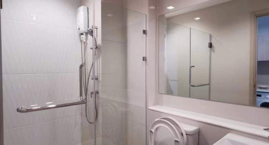 Wohnung zur Miete mit Studio in Pathum Wan, Bangkok