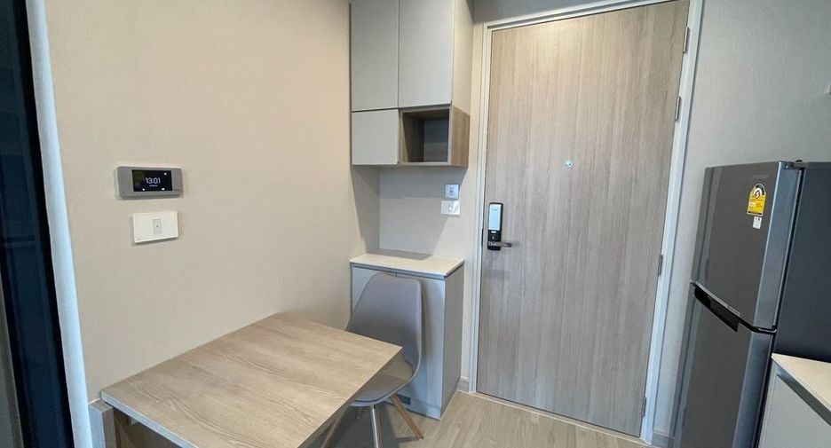 Condo en alquiler de 1 habitaciones en Phra Khanong, Bangkok
